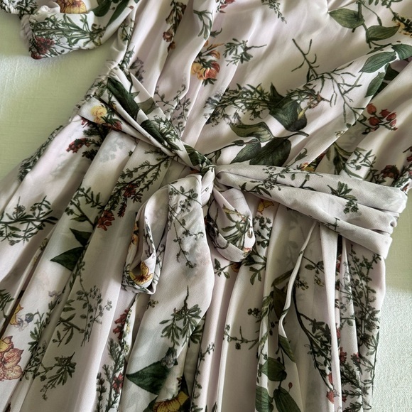 🌟NEW🌟Gal Meets Glam Phoebe floral puff sleeve chiffon Maxi Dress in blush - Picture 10 of 15